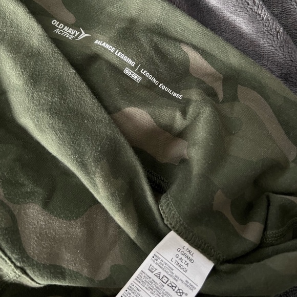 Old Navy Active Leggings - Picture 4 of 4